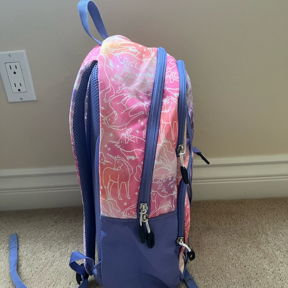High Sierra backpack - Picture 3 of 9